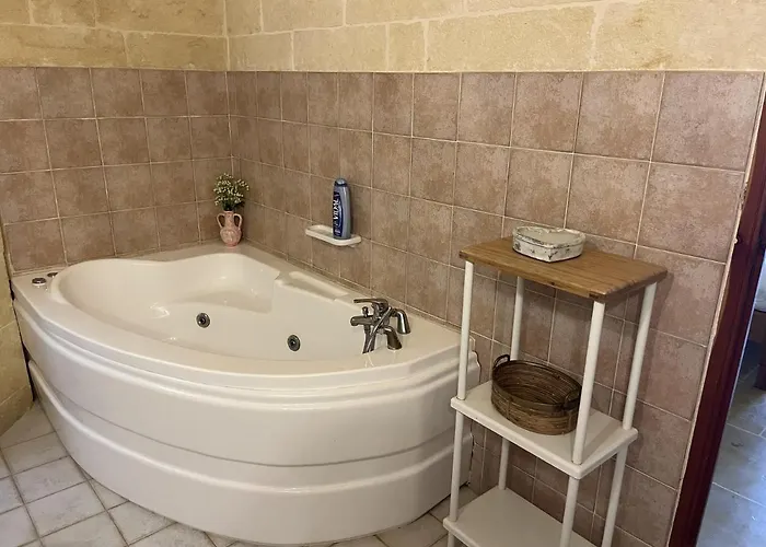 Tal-mans Gozo * Sannat